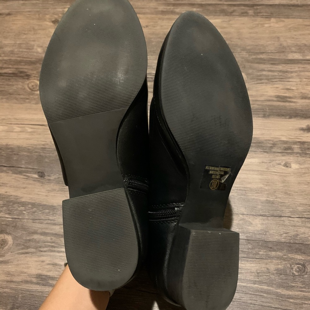 Booties - Picture 5 of 5